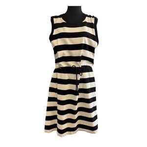 JOHNSTON & MURPHY Women’s XL Dress Sleeveless Black White Striped